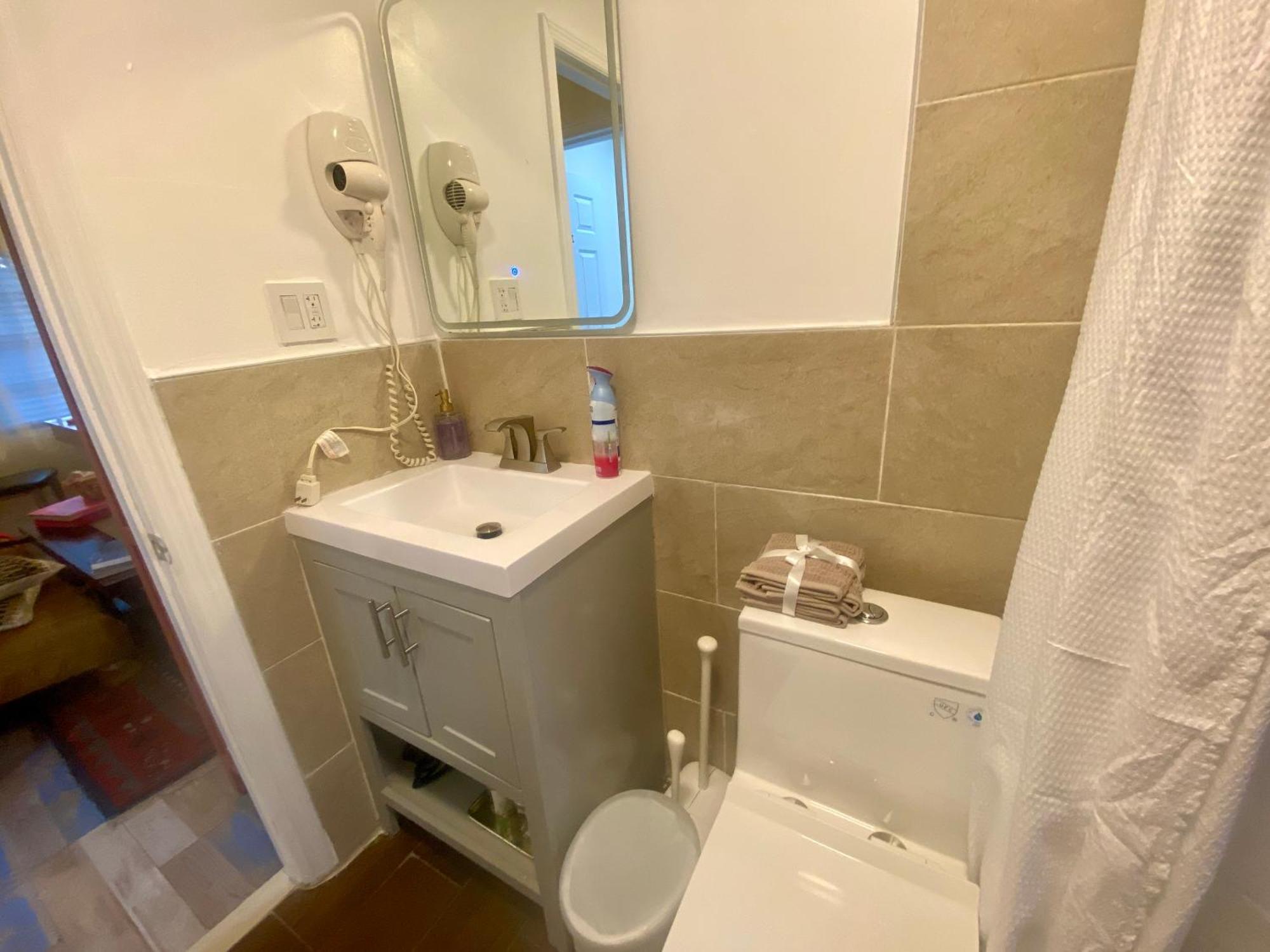 Private Rooms At Miami Centrally Located With Free Parking Zewnętrze zdjęcie